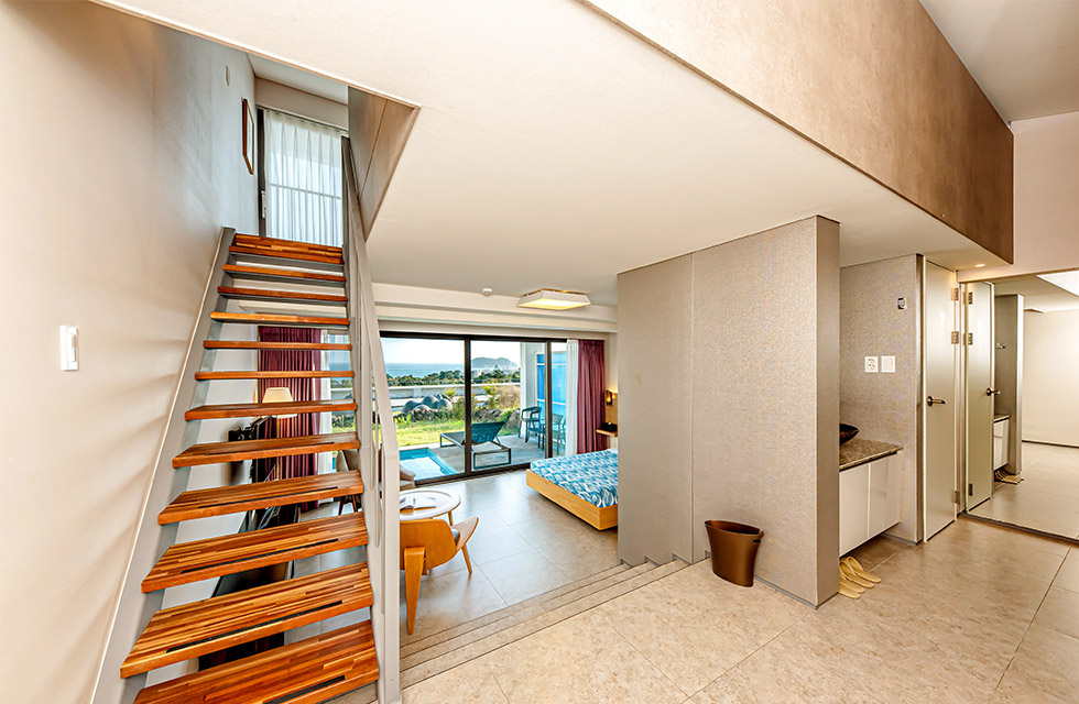 Duplex Pool 복층 수영장